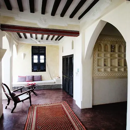 Sweet Banana House Bed & Breakfast 2*