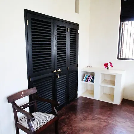 Sweet Banana House Bed & Breakfast 2*